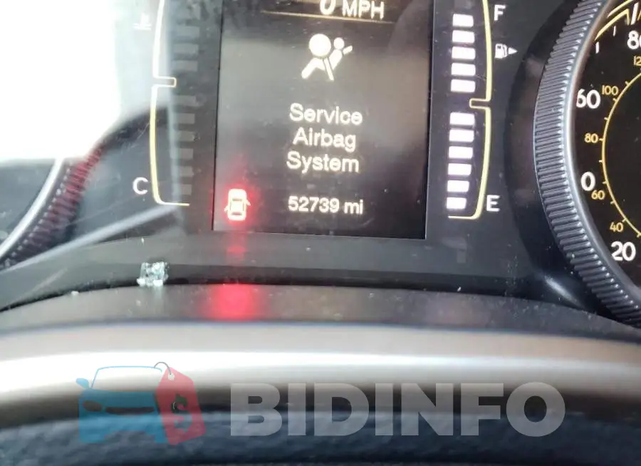 1C4PJLCB5JD615809 Photo# 8