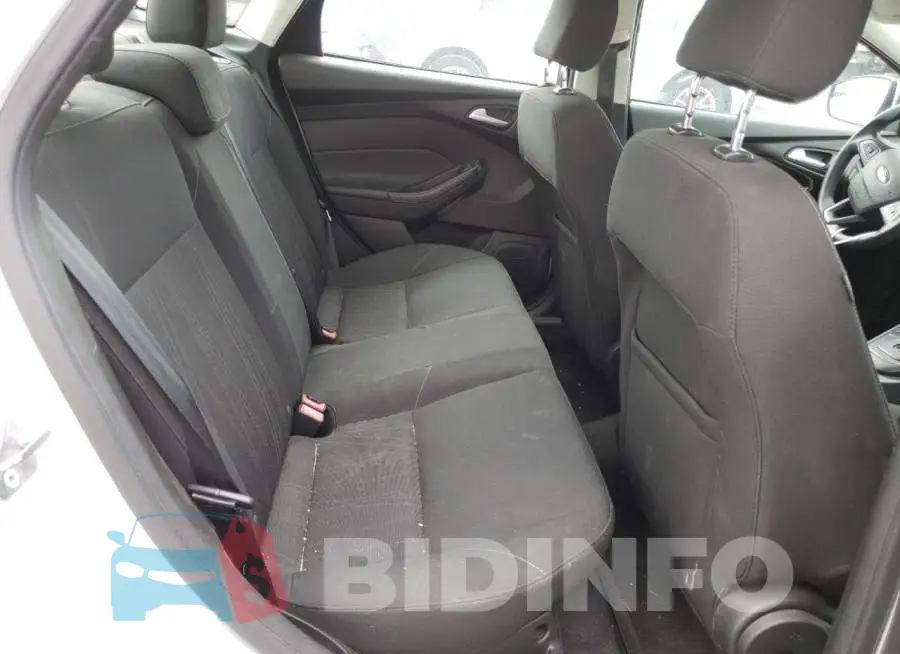 1FADP3F26GL325449 Photo# 6
