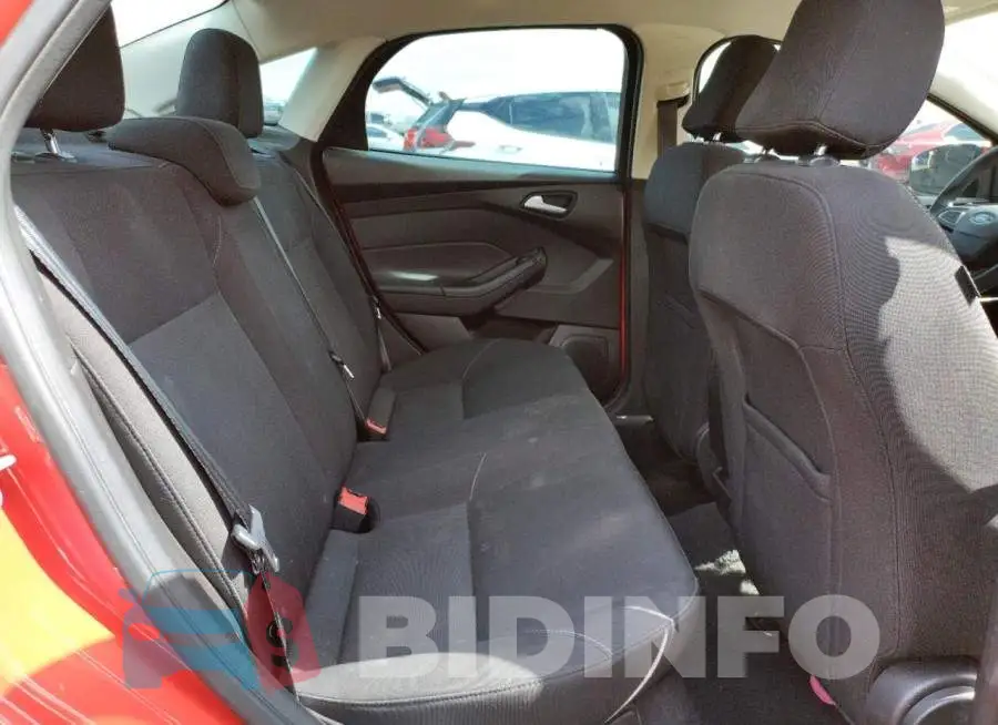 1FADP3F27HL230657 Photo# 6