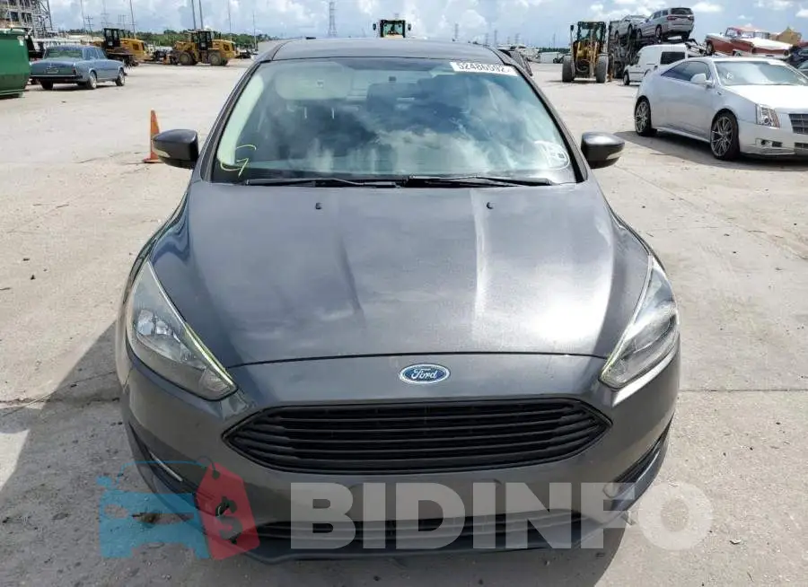 1FADP3FE2HL294177 Photo# 9