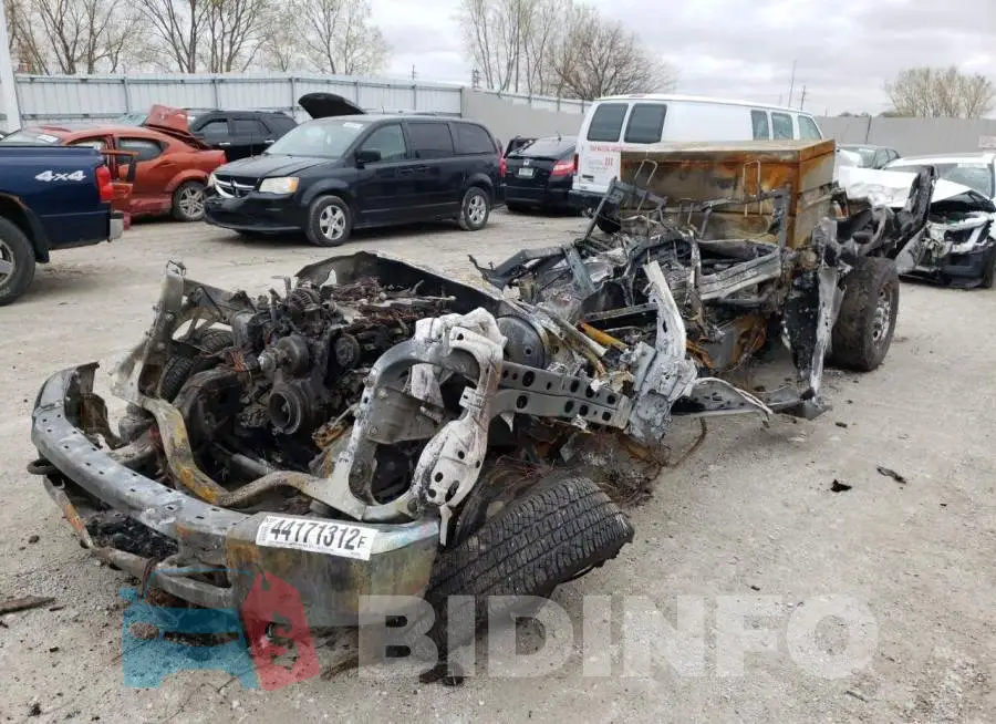 1FT8W3B62MEE17262 Photo# 2