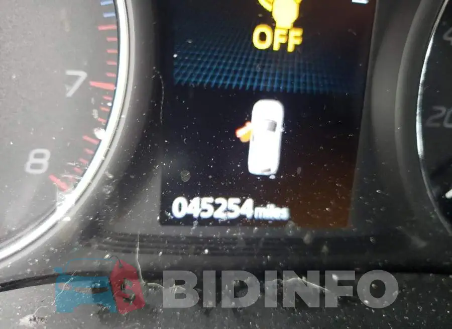 JA4AD3A34JZ059014 Photo# 8