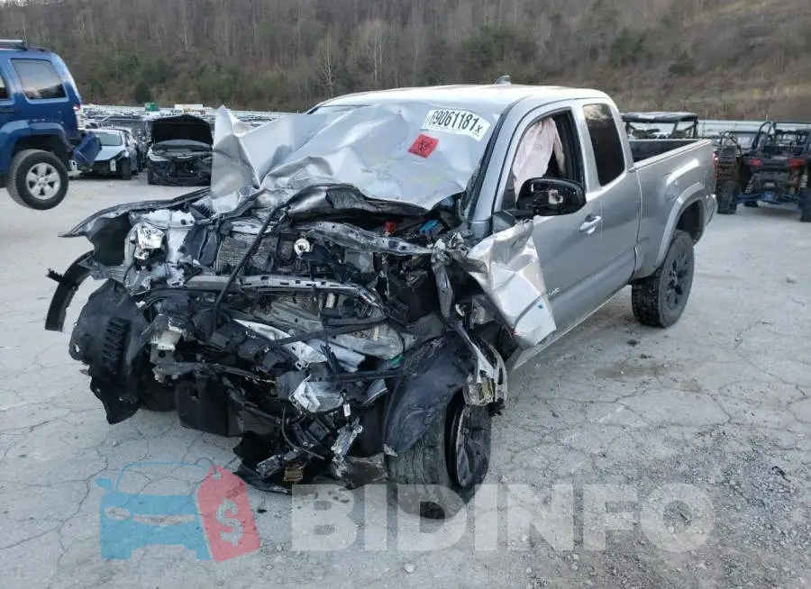3TYSZ5AN8LT001912 Photo# 2