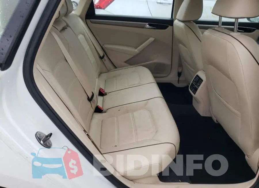 1VWGT7A38HC046691 Photo# 6