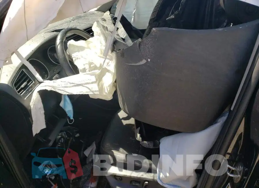 3VV2B7AX5KM151246 Photo# 5