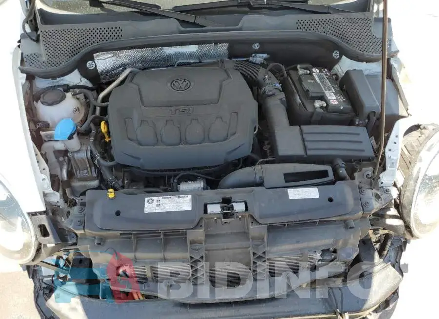 3VW5DAAT1KM505535 Photo# 7