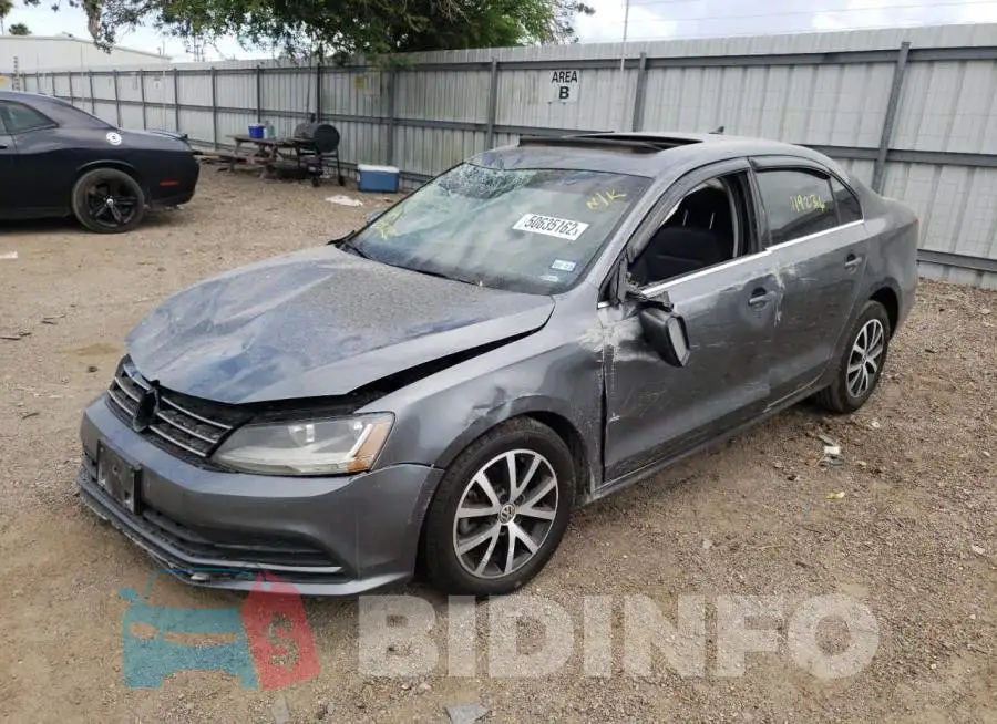 3VWDB7AJ4HM272987 Photo# 2