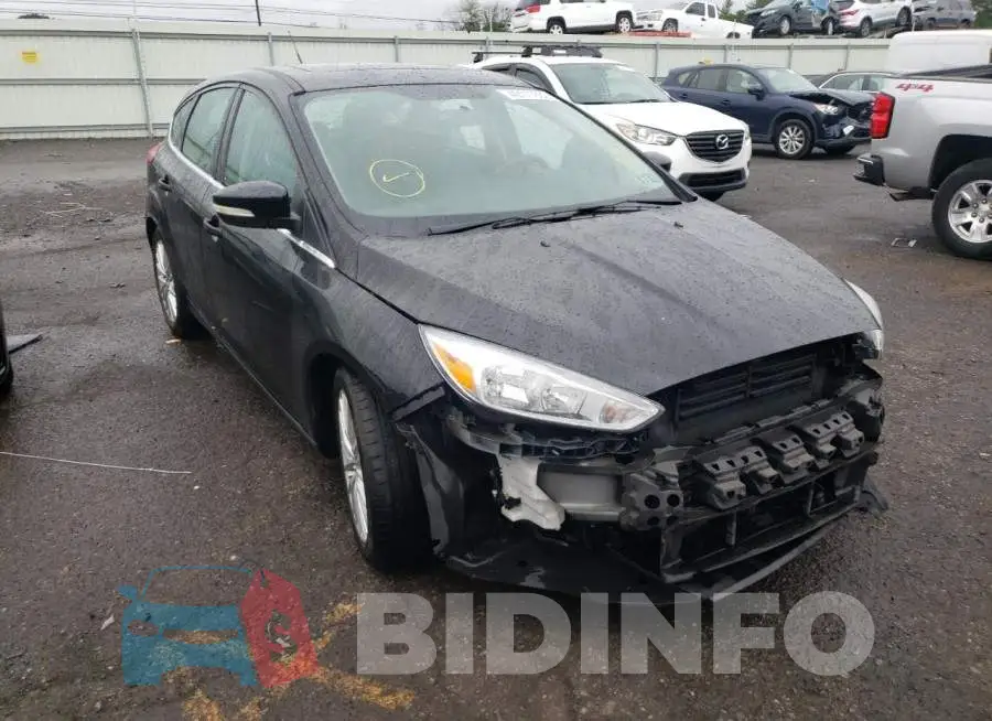 1FADP3N24GL273630 Photo# 1