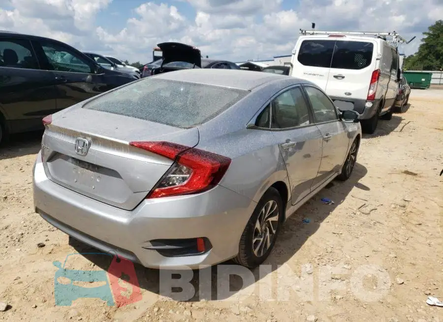 19XFC2F77GE064894 Photo# 4