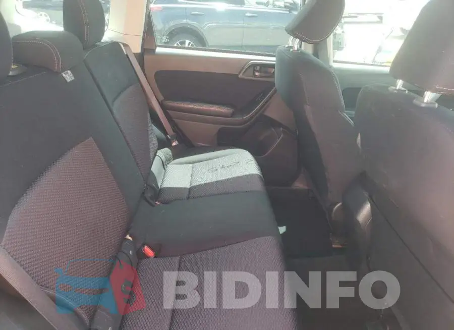 JF2SJABC8GH458076 Photo# 6