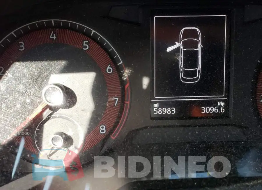 3VWC57BU8KM136574 Photo# 8