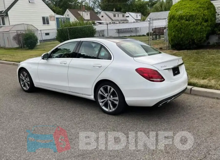 55SWF4HB8GU165200 Photo# 3