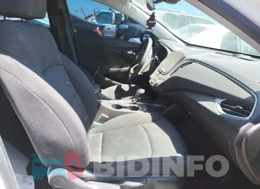 1G1ZD5ST2KF140995 Photo# 5