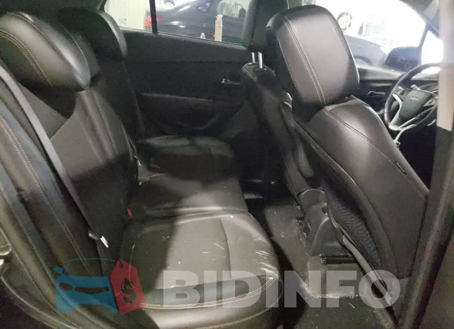 KL7CJLSB2JB689584 Photo# 6
