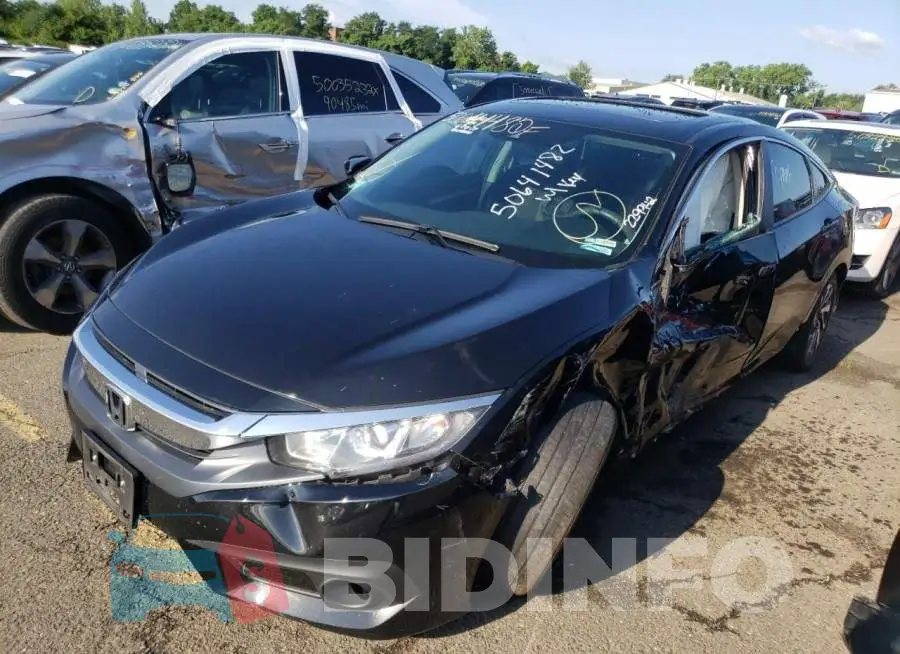 19XFC2F84HE229942 Photo# 2