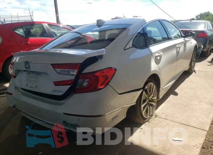 1HGCV3F52MA009996 Photo# 4
