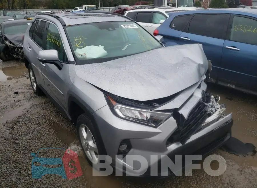 2T3A1RFV8LC088113 Photo# 1