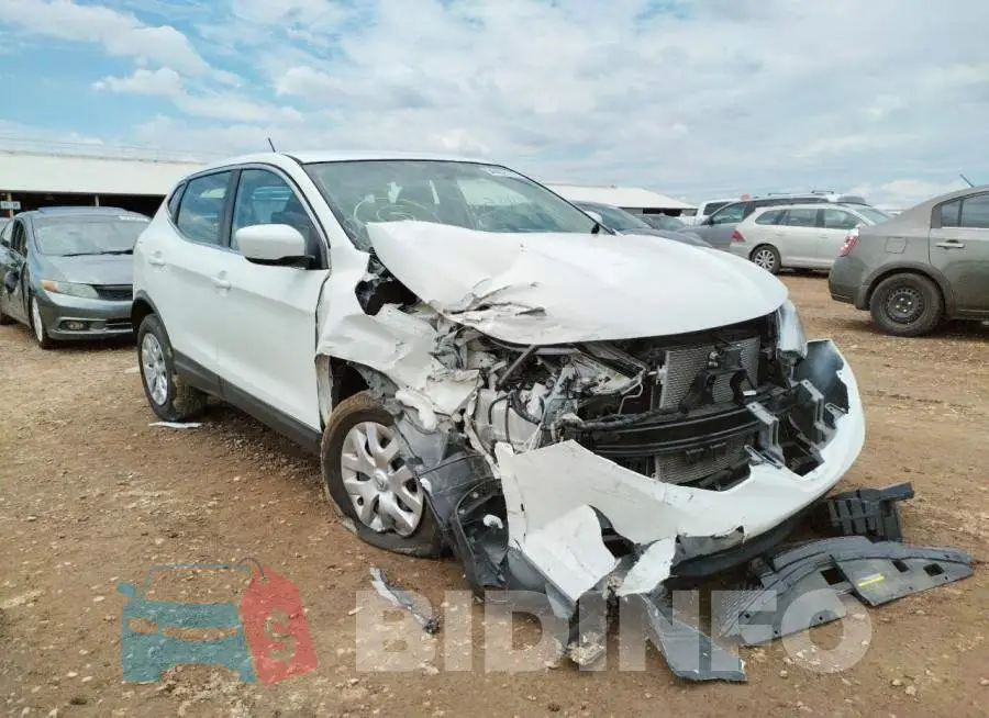 JN1BJ1CP6JW155125 Photo# 1