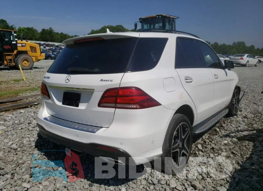 4JGDA5HB4HA831312 Photo# 4