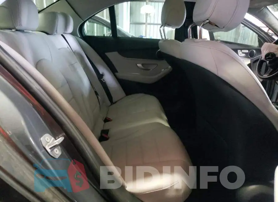55SWF4JB0HU204535 Photo# 6