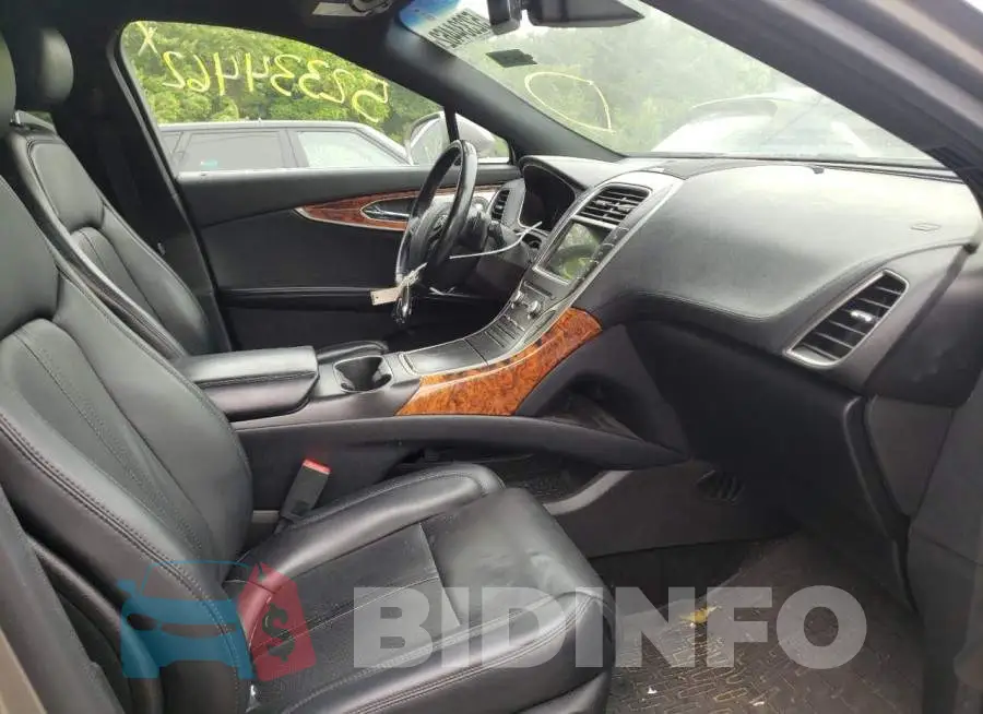 2LMPJ8LP2HBL43941 Photo# 5