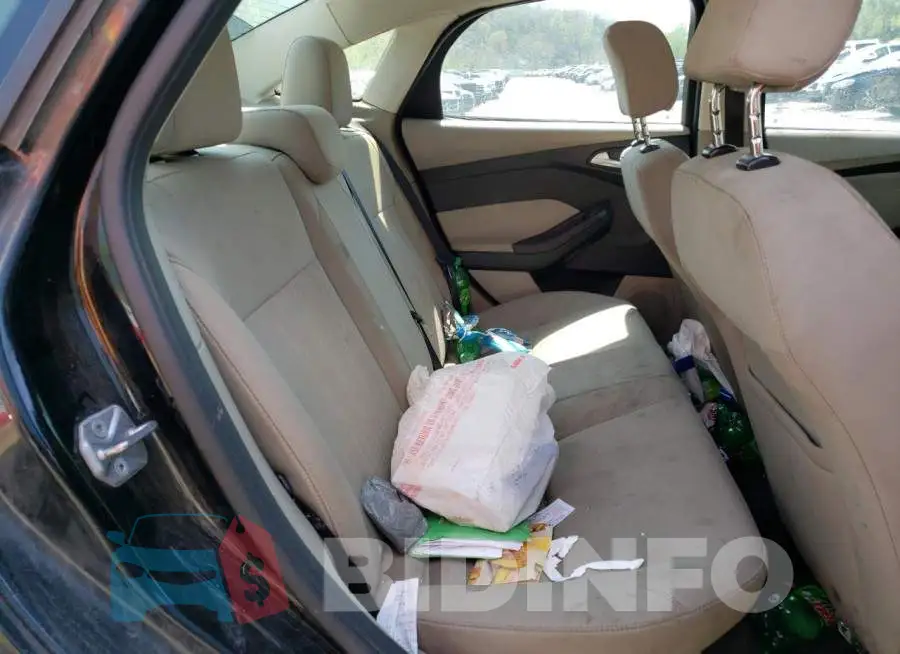 1FADP3F22GL367634 Photo# 6