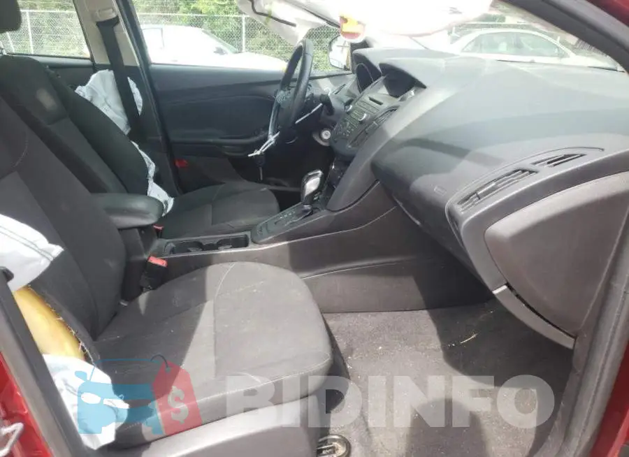 1FADP3F2XGL229372 Photo# 5