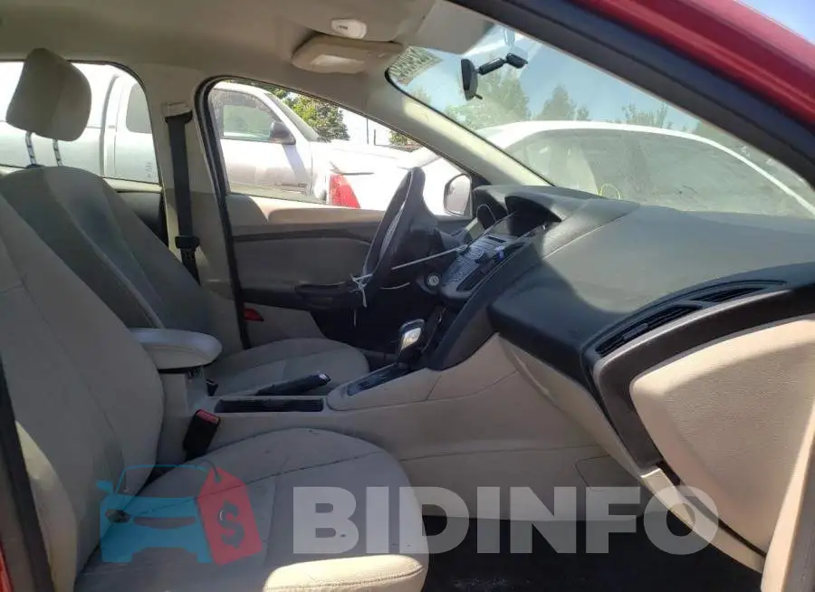 1FADP3K27GL242683 Photo# 5