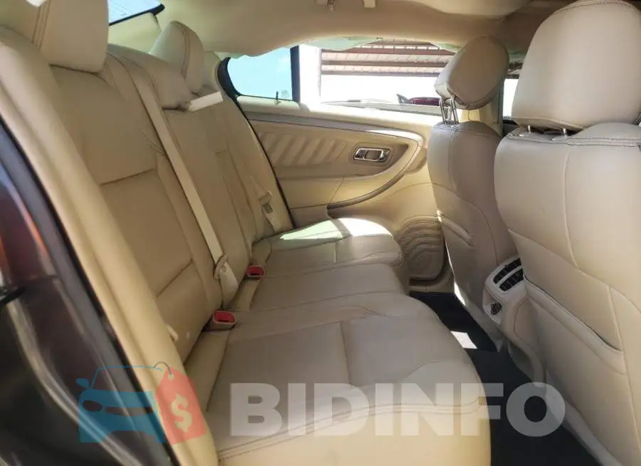 1FAHP2E85GG131702 Photo# 6