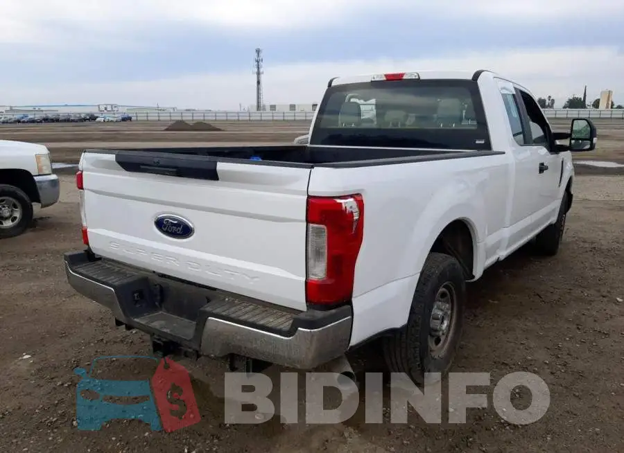 1FT7X2A67KEG06104 Photo# 4
