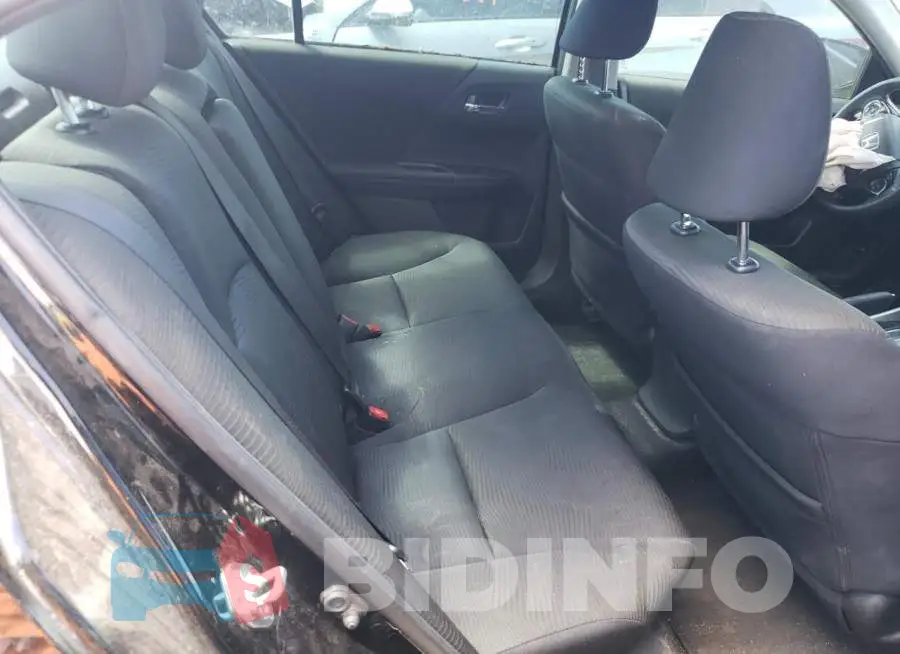 1HGCR2F30HA276444 Photo# 6
