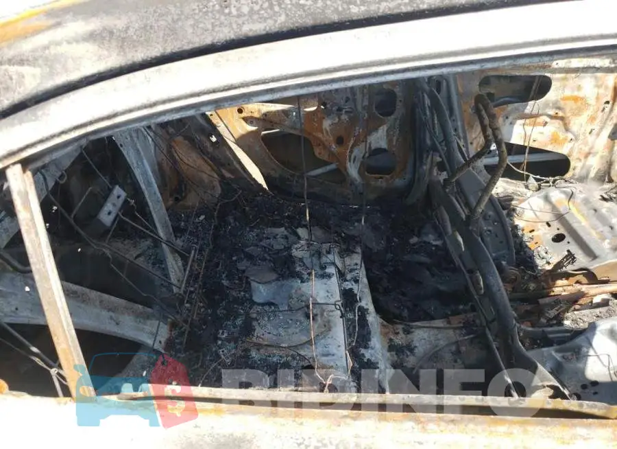 ML32F3FJ0HHF05189 Photo# 6