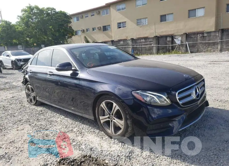 WDDZF4JB1HA272789 Photo# 1