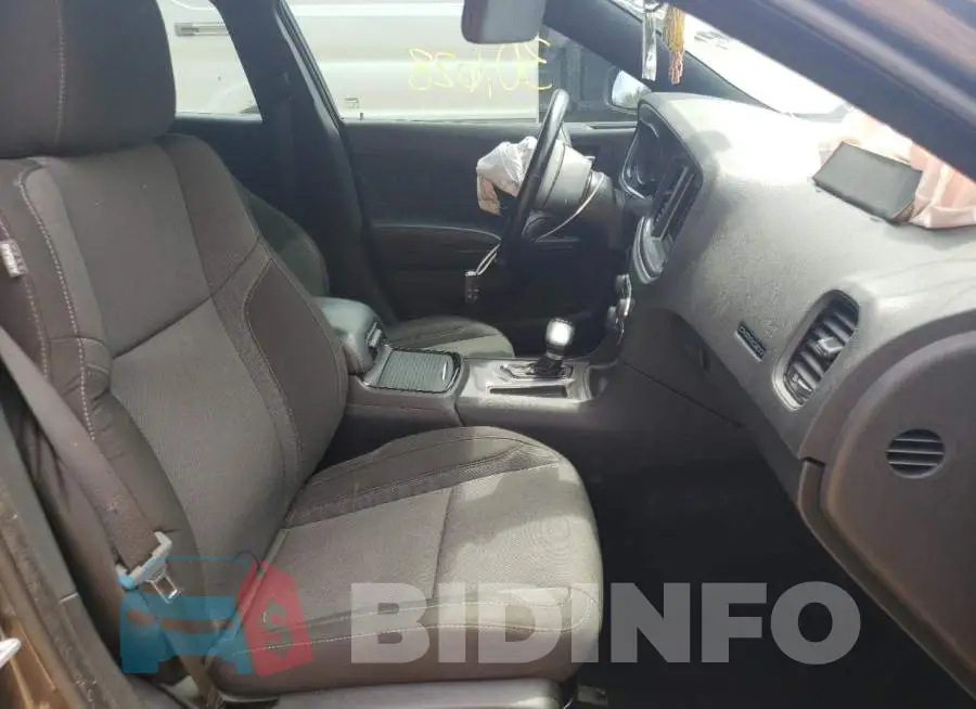 2C3CDXBG4LH208147 Photo# 5