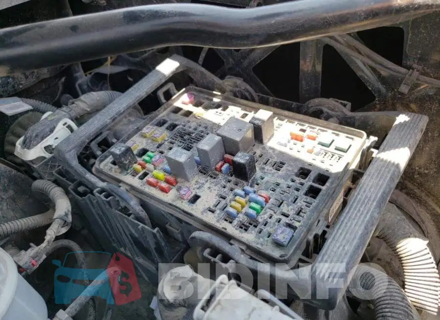 1GCVKREC4HZ175284 Photo# 10
