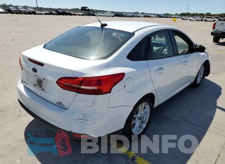 1FADP3F29GL404632 Photo# 4