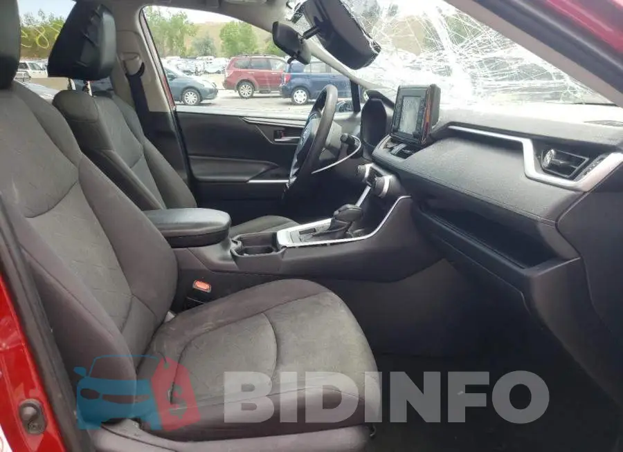 2T3P1RFV6KW006337 Photo# 5