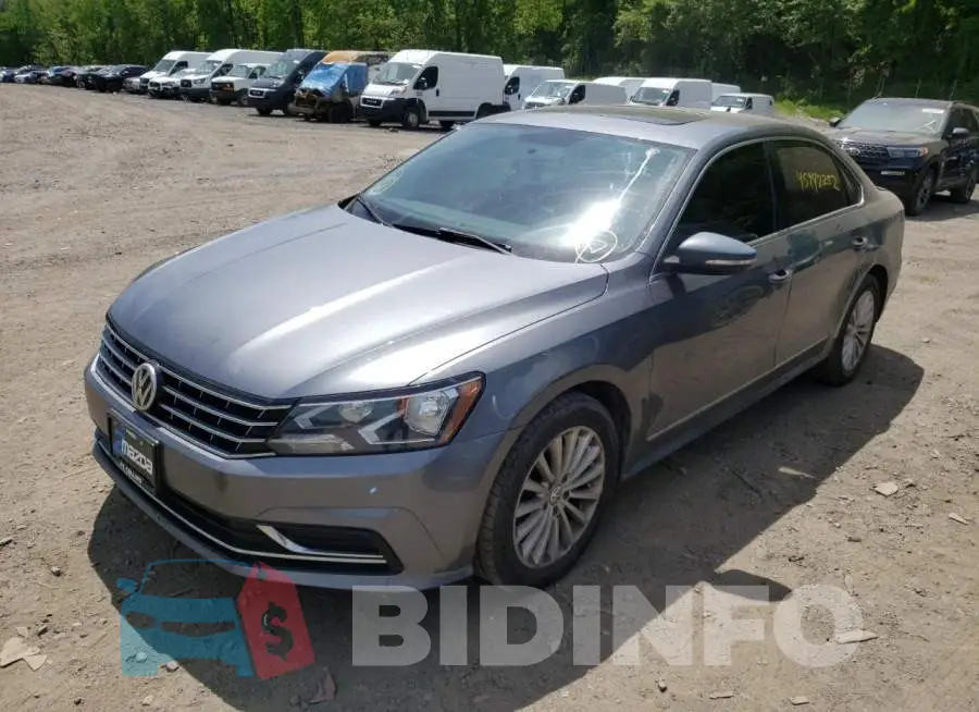 1VWBS7A30GC011218 Photo# 2
