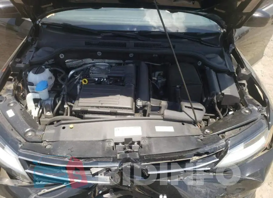 3VW167AJ9HM333886 Photo# 7