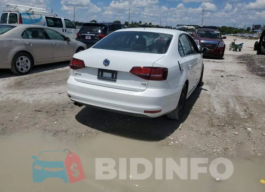 3VW167AJ9HM394008 Photo# 4