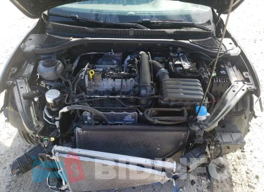 3VWCB7BU3KM221282 Photo# 7