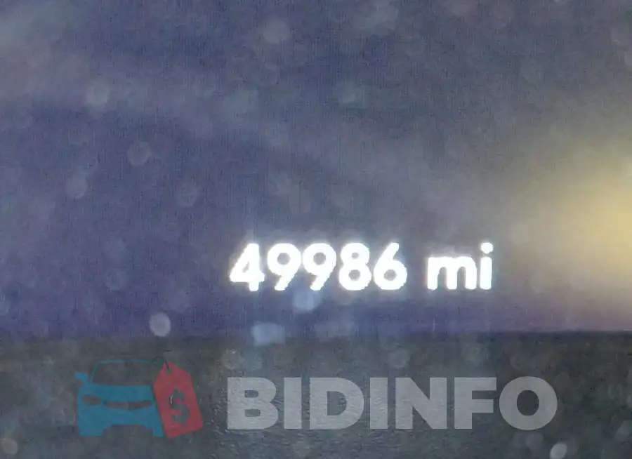 2C3CDXCT9KH630103 Photo# 8