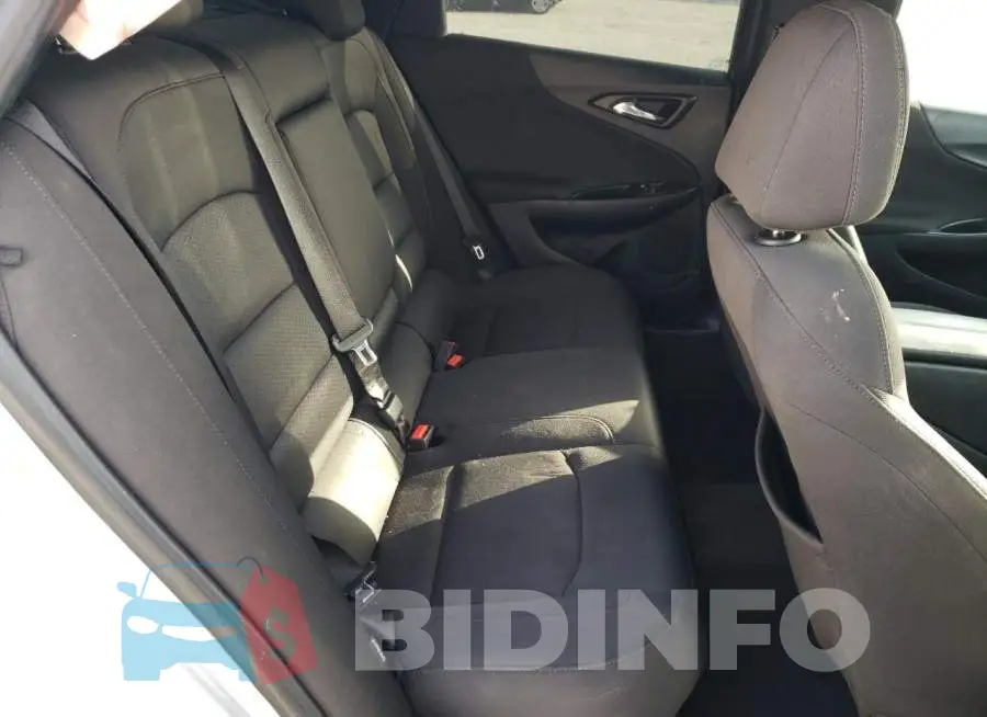 1G1ZD5ST4JF140513 Photo# 6