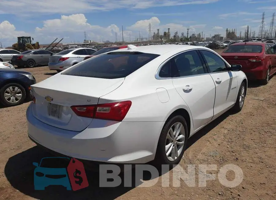 1G1ZD5ST5JF248428 Photo# 4