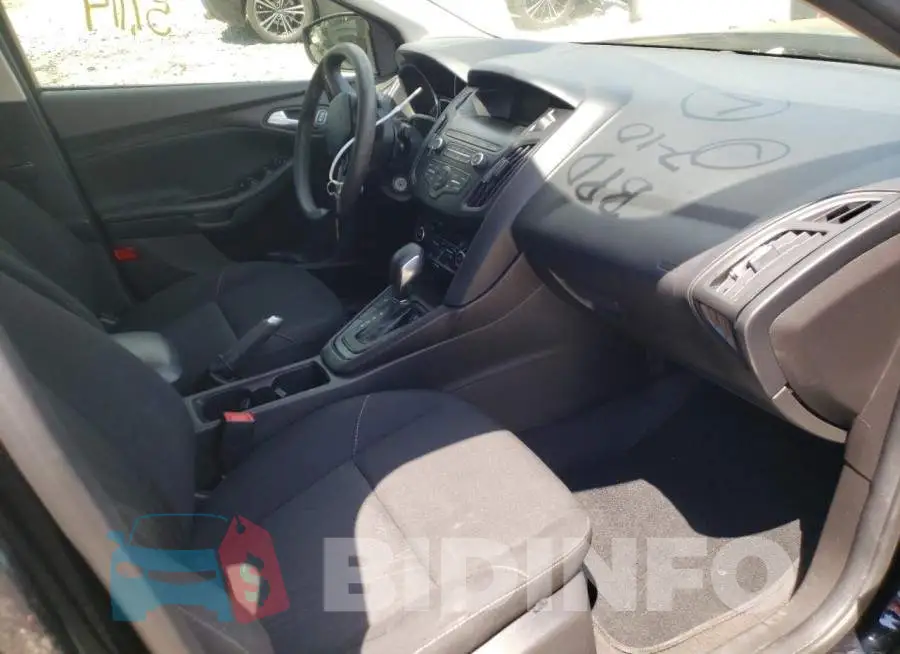 1FADP3FE7JL210618 Photo# 5