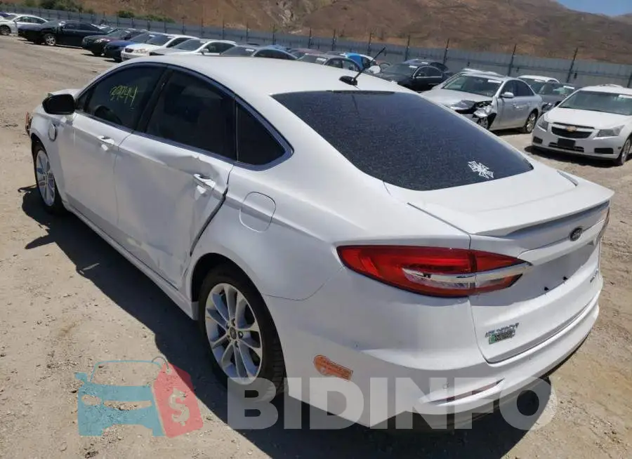 3FA6P0SU1KR232914 Photo# 3