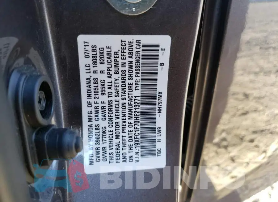 19XFC1F70HE213271 Photo# 10