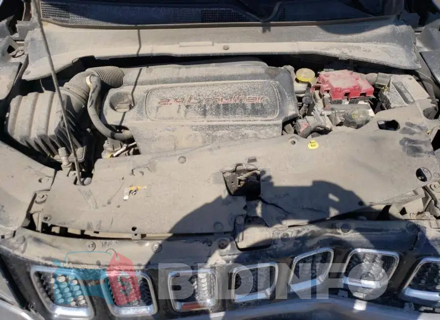 3C4NJCBBXLT158520 Photo# 7