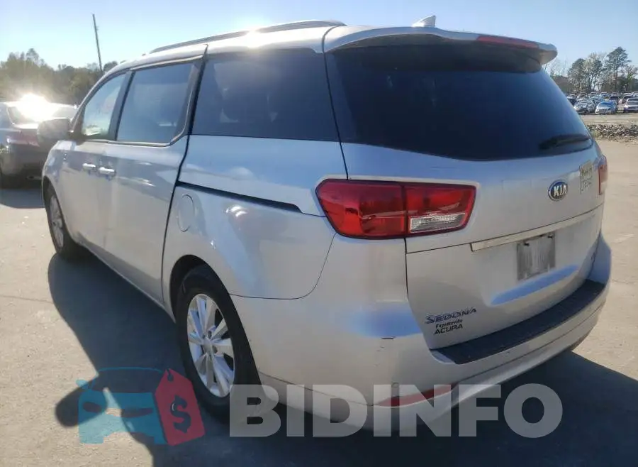 KNDMB5C1XG6112017 Photo# 3