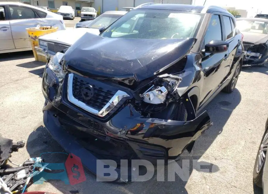3N1CP5CU2JL522902 Photo# 2